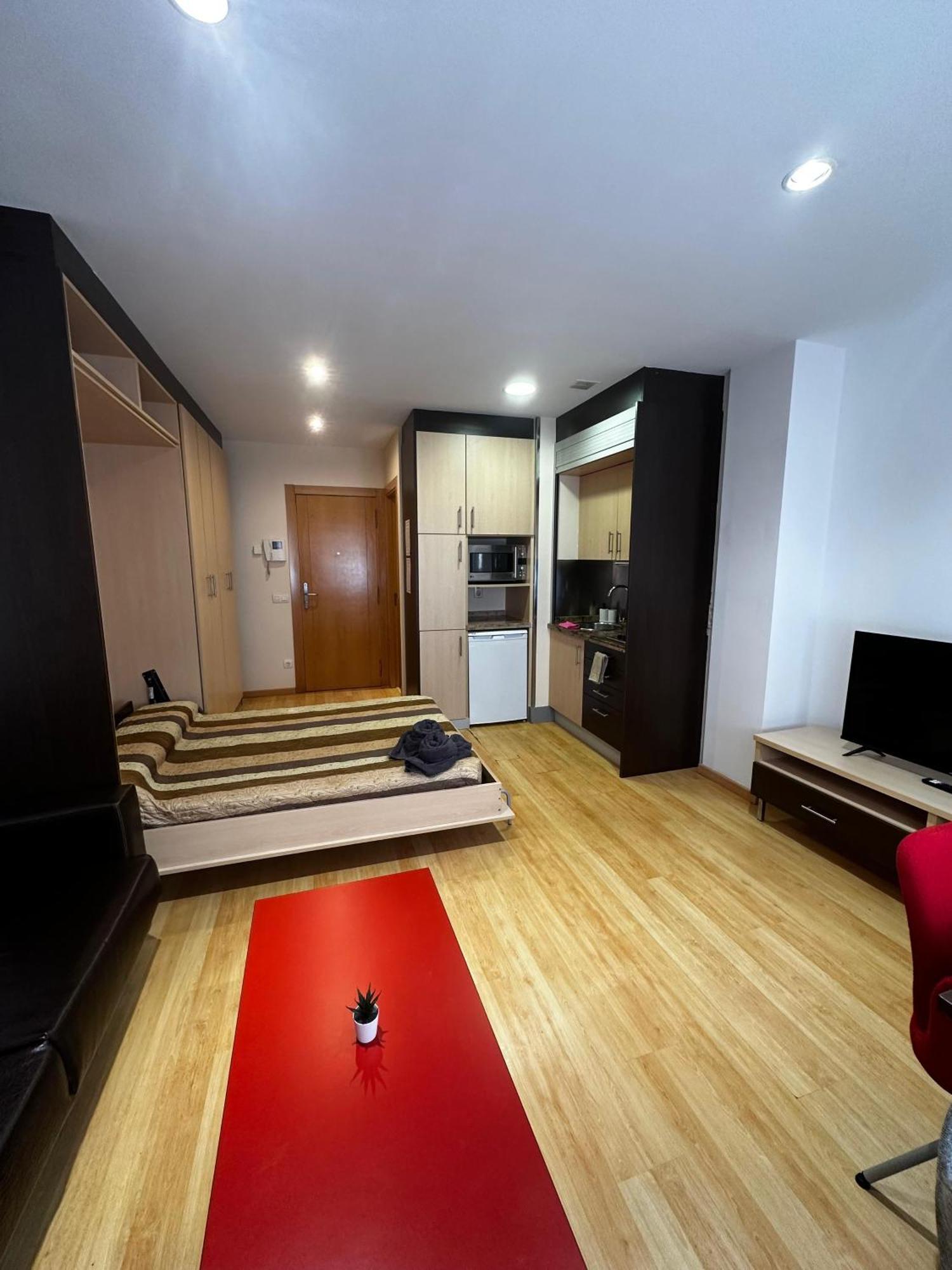 Estudio Centrico B4 โอเบียโด ภายนอก รูปภาพ